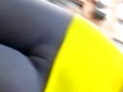 Dos follando señoras ...