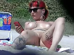 Modelo tetona compla ...