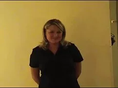 El masajista introdu ...