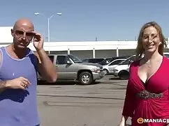Jovencita tatuada co ...